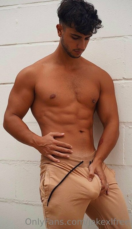 exoticboyfree nudes model picture