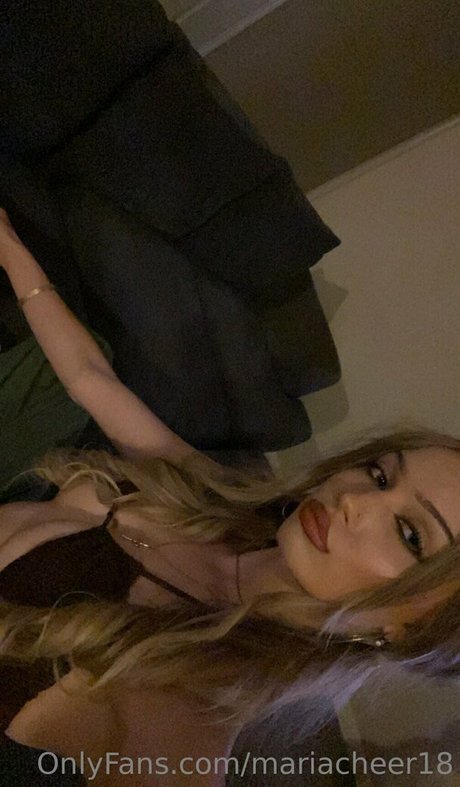 mariacheer18 pornstar top image