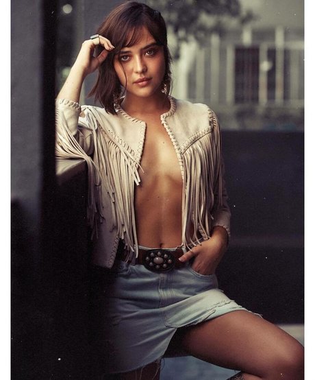 Bella Piero hot model galleries