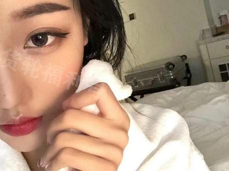 Sweetwovo high quality actress photo