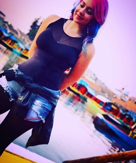 Jezz Angeles nude star img