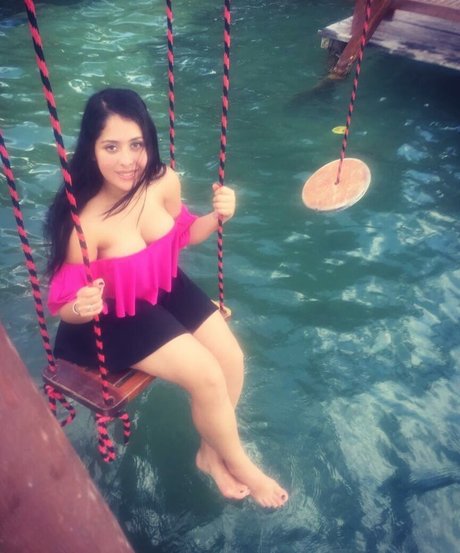 Jezz Angeles star perfect pics