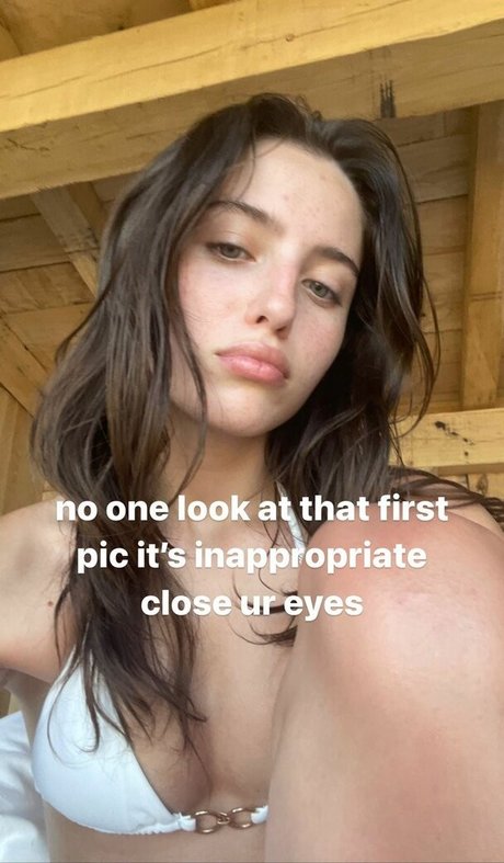 Madeline Argy adult model image