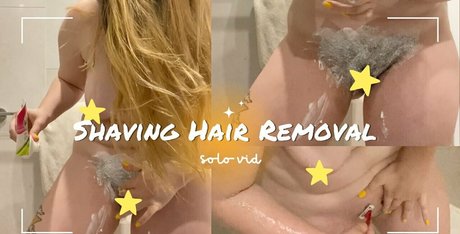 lesbian kissing onlyfans nice img