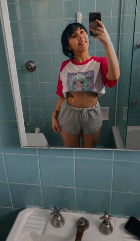 asian cheerleader onlyfans naked photos