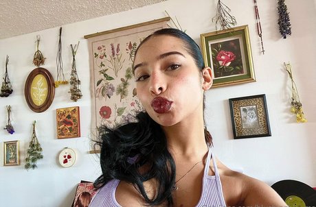 blushingblooms model nice picture