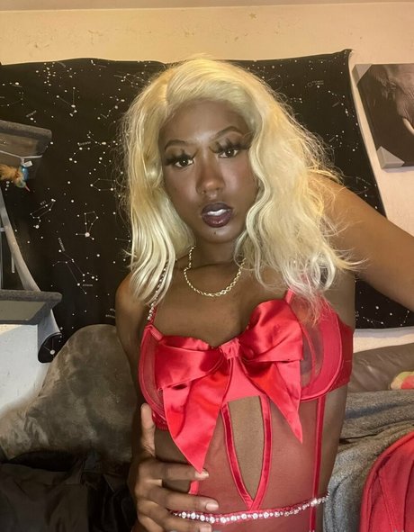 krazyyy4k model porn photos