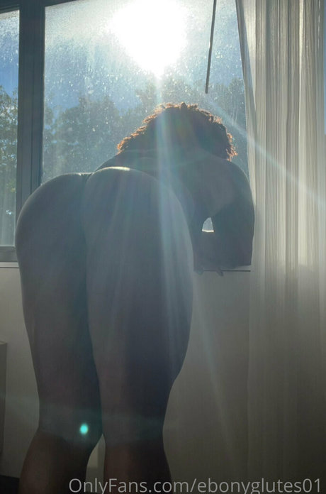 ebonyglutes01 star perfect picture