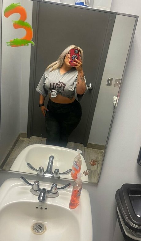 Lilly Alcorn nudes star archive