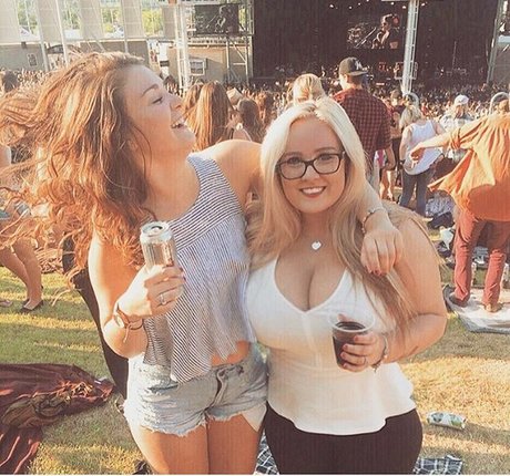 Lilly Alcorn model naked photos