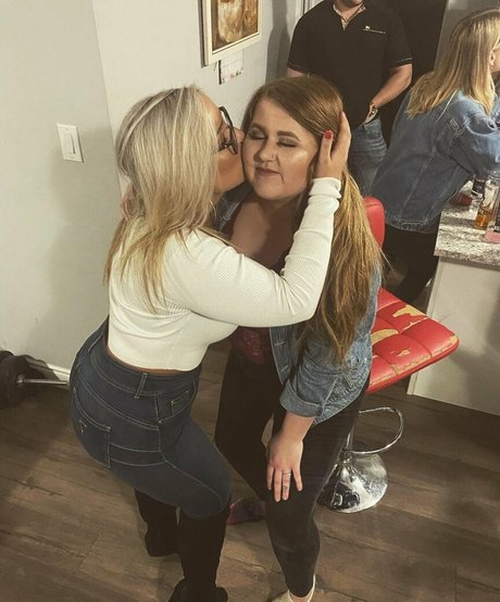 Lilly Alcorn sex pornstar galleries