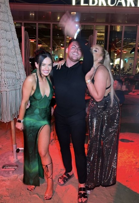 Brittany Carter adult star pics