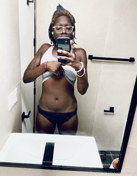 dreamofdevyn nice actress galleries