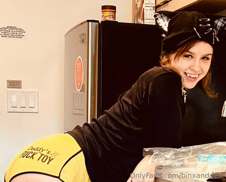 binxanddesi star adult archive