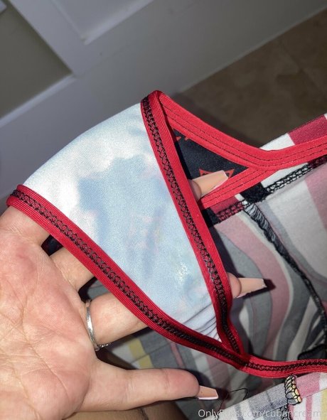 mollycreamss hd model image