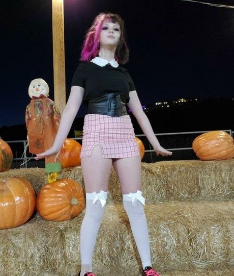 dracculala pretty actress img