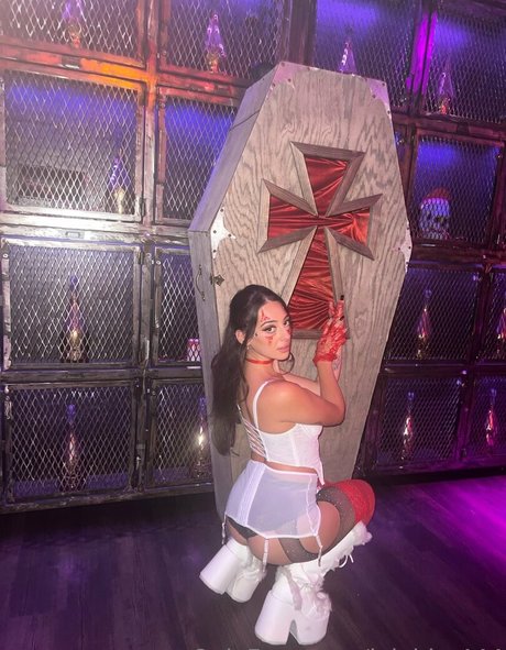 lalabby444 adult model img