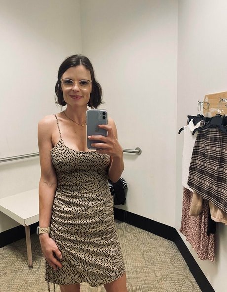 casual lies high quality pornstar pictures