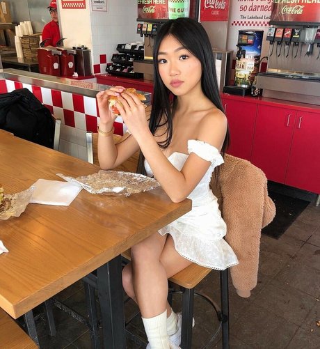 sandydianabang hd star img