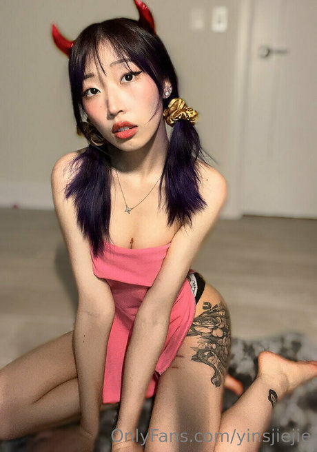 yinsdere model sexy gallery