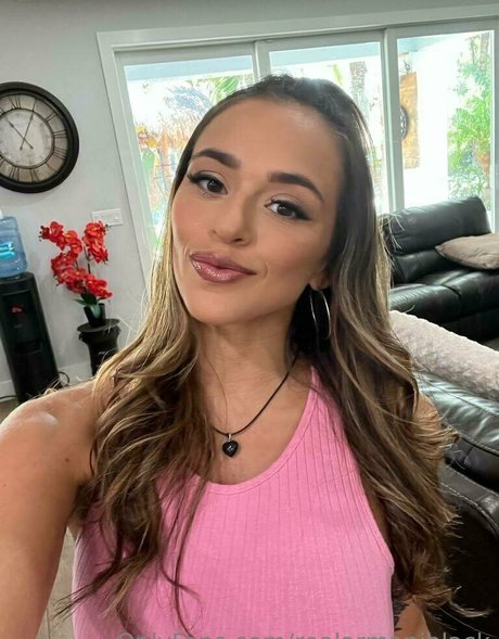 realarmaniblack model sexy photo