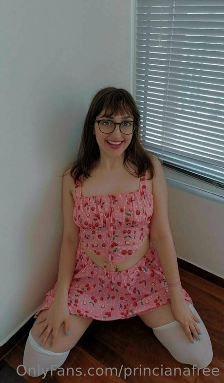 princianafree model exclusive pics