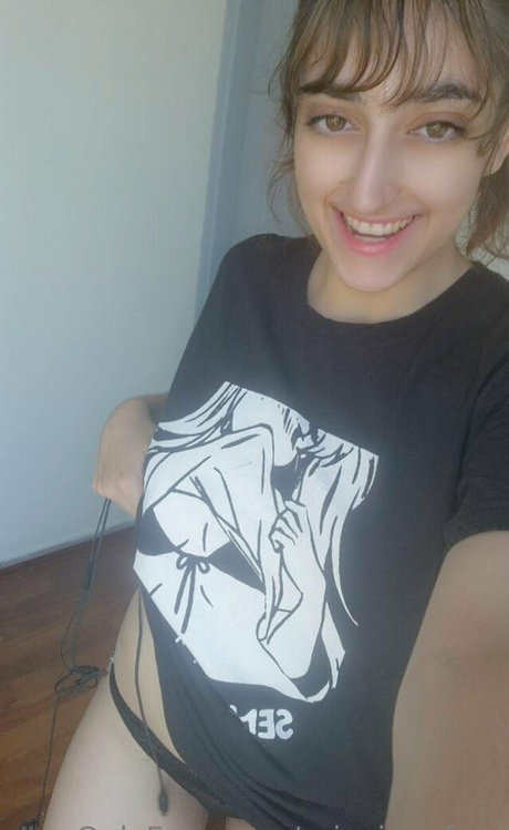 princianafree pretty actress pic