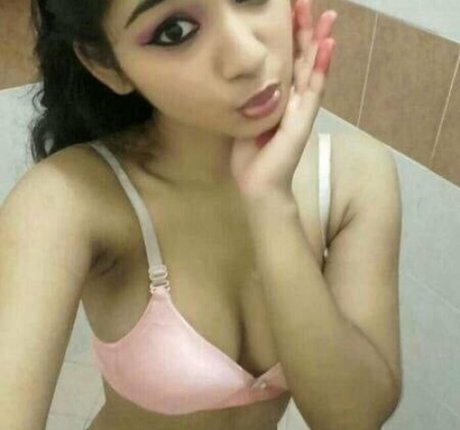 Indian Exhibition nudes actress pics