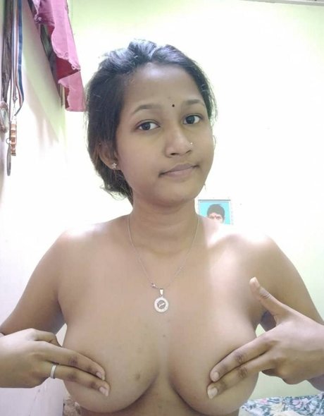 Indian Exhibition erotic pornstar pics