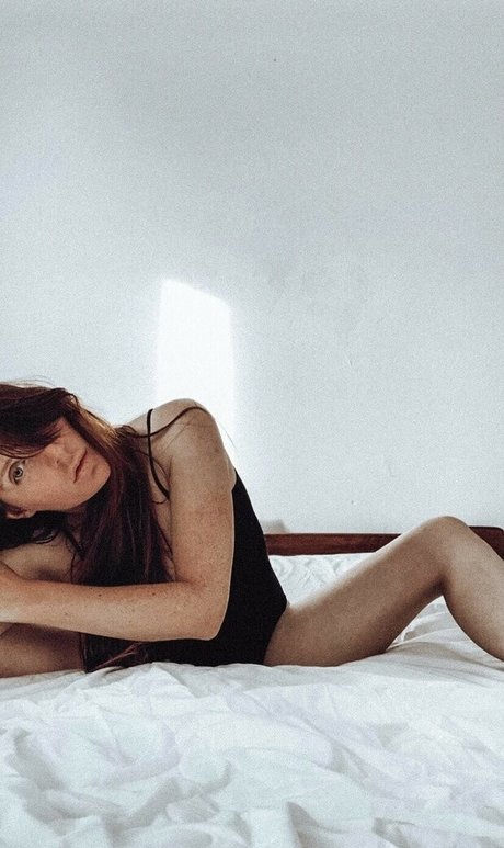 Samantha Bentley model xxx picture