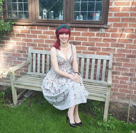 Izzie Balmer exclusive actress img