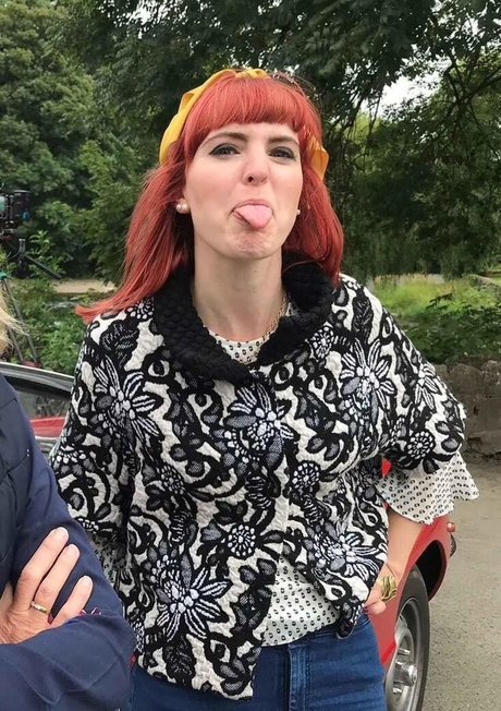 Izzie Balmer sexy actress image