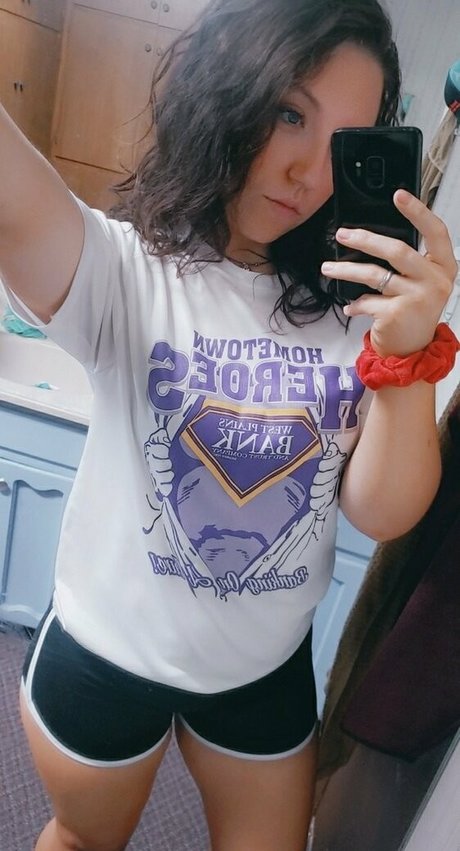 mkmama96 naked actress pictures