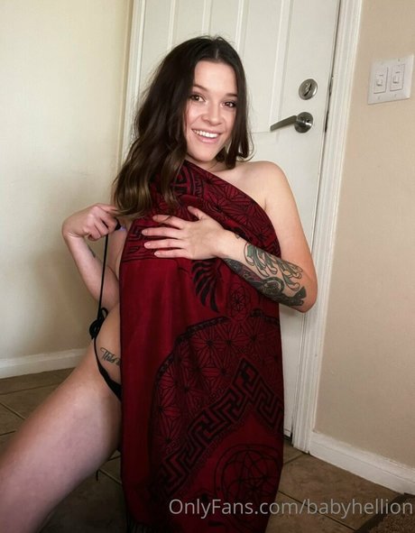 babyhellion hd actress photos