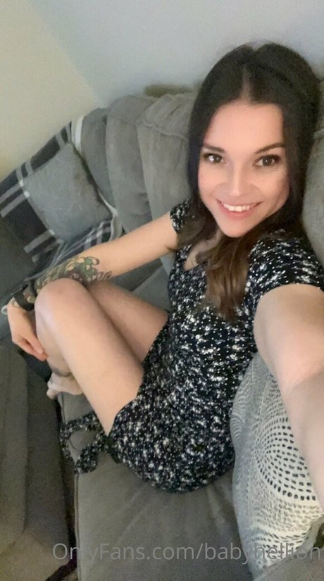 babyhellion free model photo