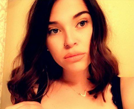 babyhellion model hot pics