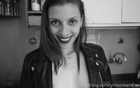 lynnscreamfree porn model archive