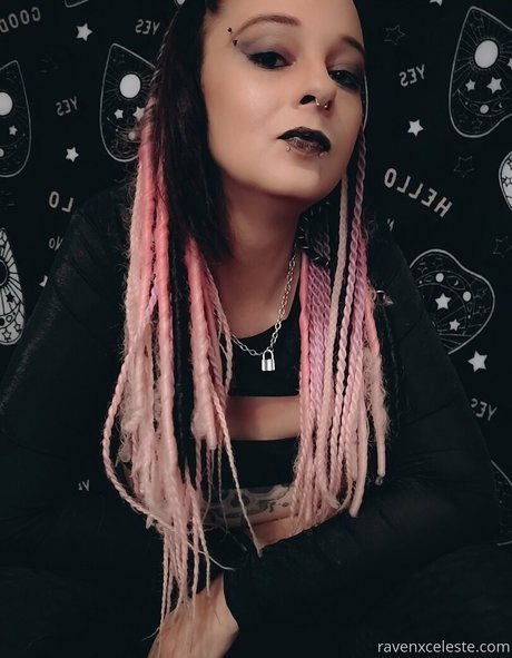 girlfriend onlyfans adult photos