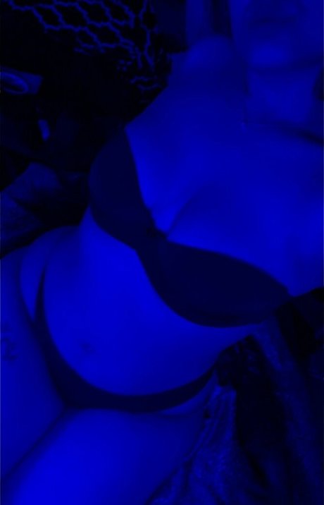 realginawaters model sex photos