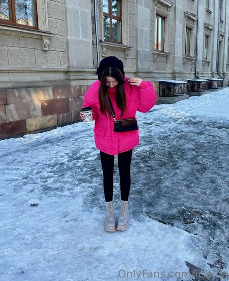 rosamelloveyou erotic model image