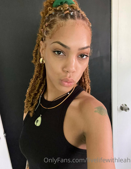 leahsade pornstar galleries