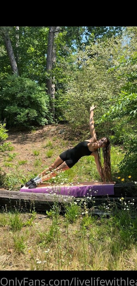 leahsade hot star picture