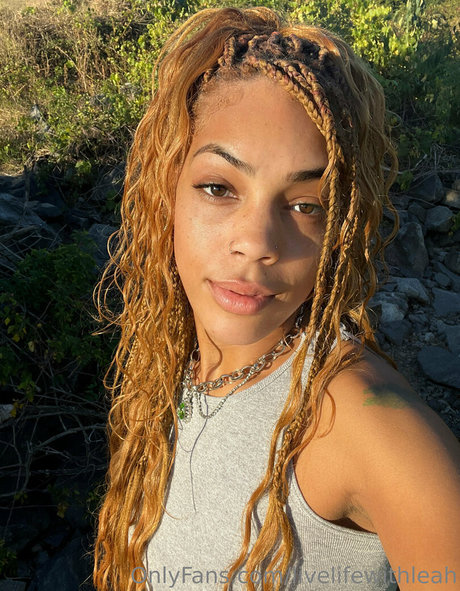 leahsade star free gallery