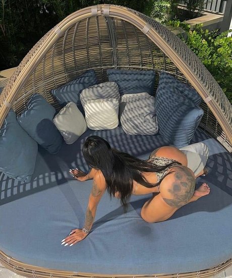 Karen Havary erotic star photos