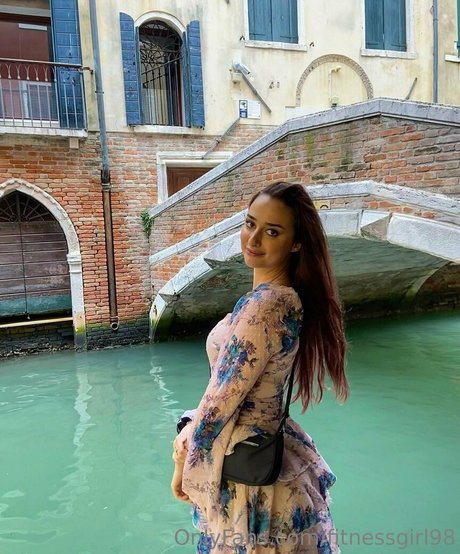 fitnessgirl98 naked pornstar archive