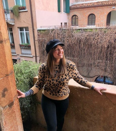 sweet pussy onlyfans exclusive pics