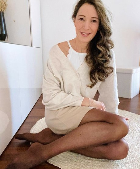 mom74fashion naked actress galleries