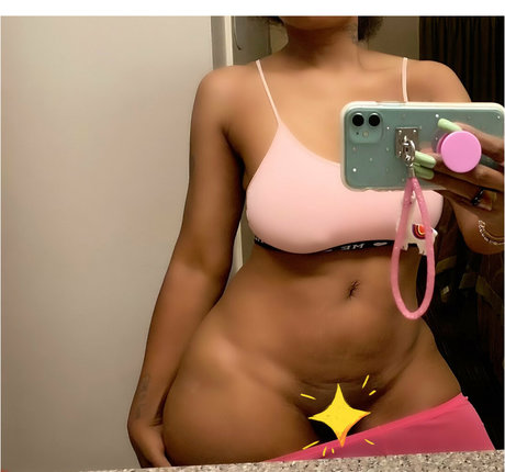 DejaBooty1 model high quality pic