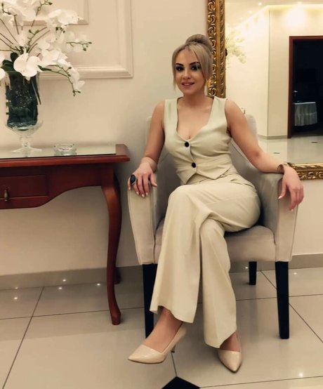 Teachers pornstar top img