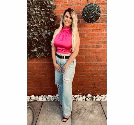 Lauren H erotic model picture